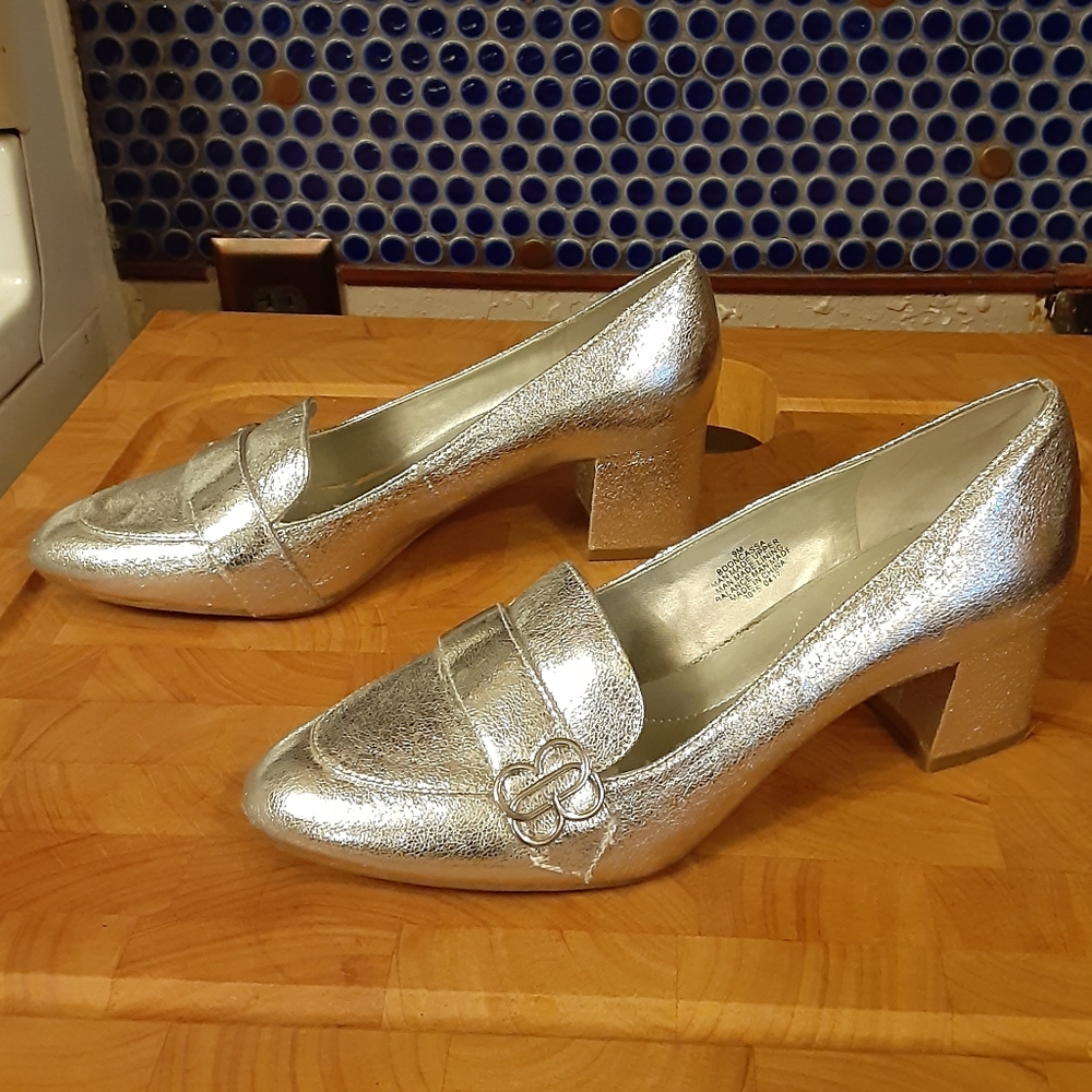 Silver Bandolino block heel loafers